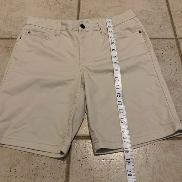 Cleo Petites Khaki Beige Cotton Blend Bermuda Shorts Size 6 (Petite) - Picture 4 of 5